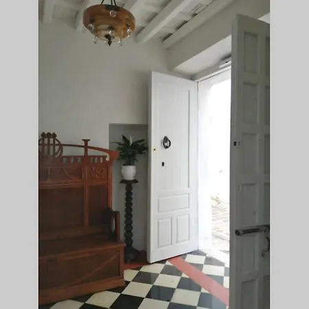El Patio De La Ballena Apartment *
